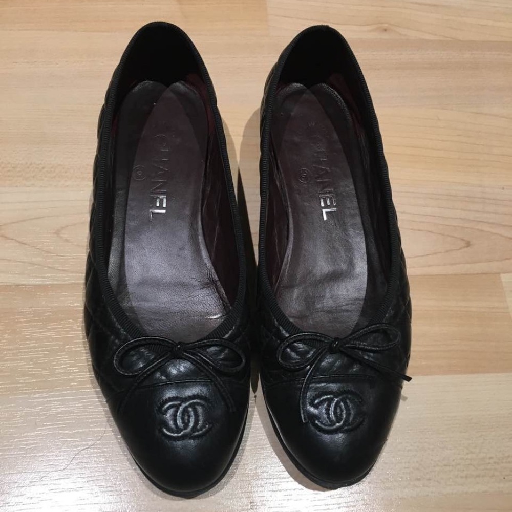 Chanel Black quilted Ballet Flats Calfskin 37.5(7)